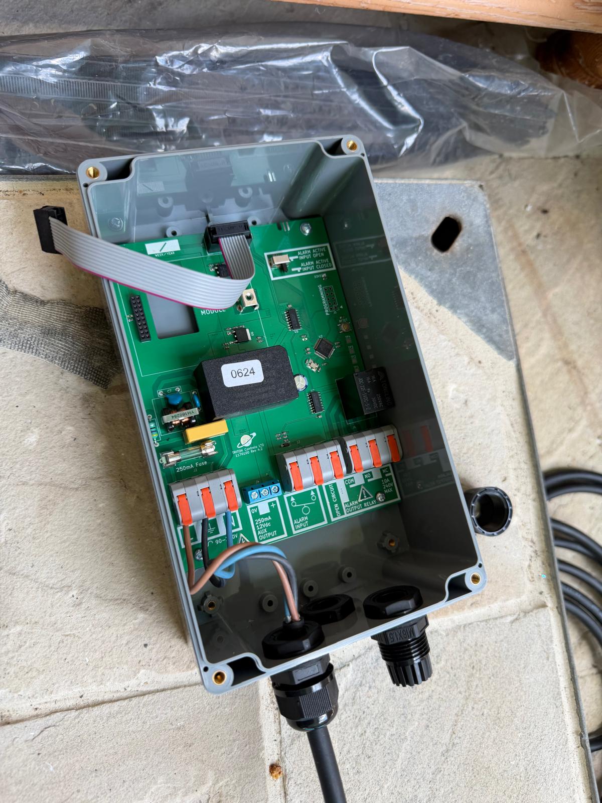 WhatsApp Image 2026-10-07 at 11.21.57 (1) (1) Control panel for basement flood prevention pump system